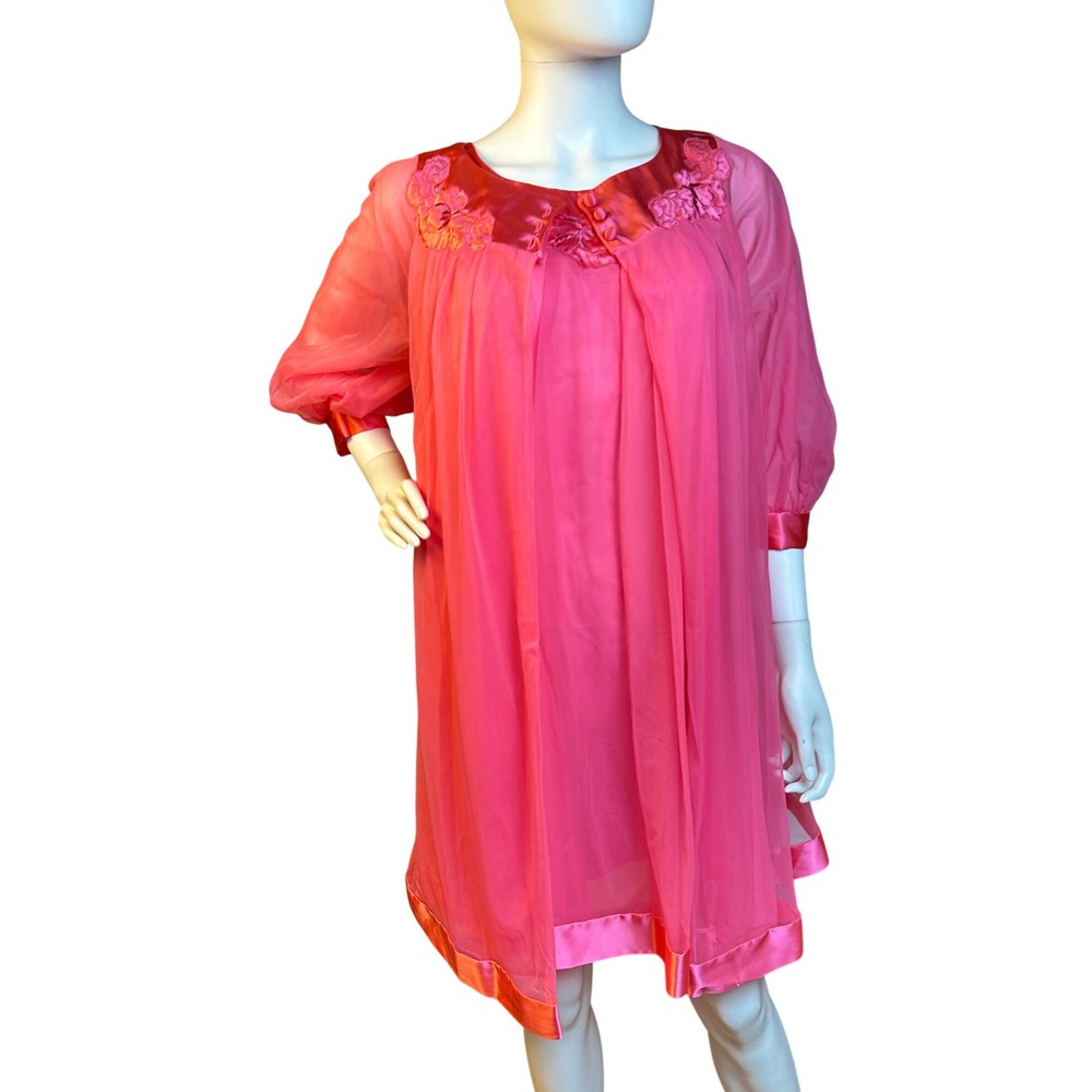 Vintage 1960s Pink Nylon Babydoll Nightgown Peignoir Robe Set 2 Piece Nylon